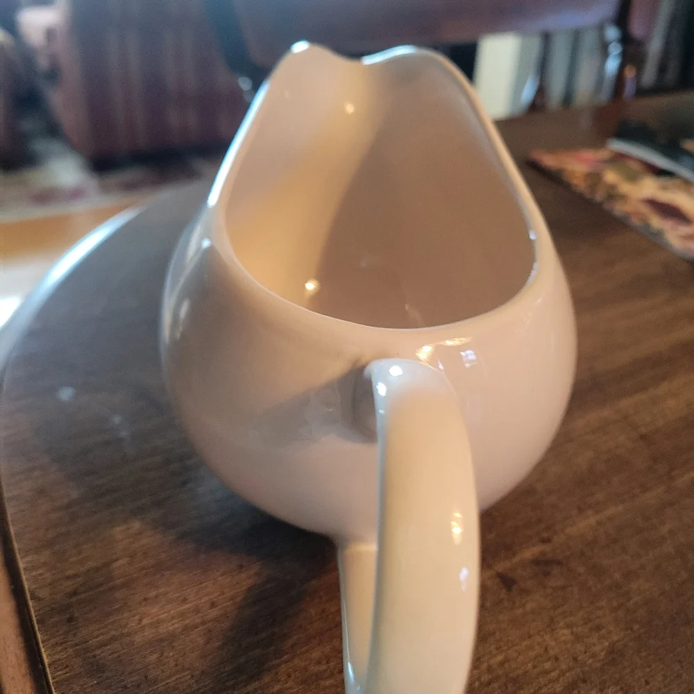 PIER 1 IMPORTS Elegant White Gravy Boat